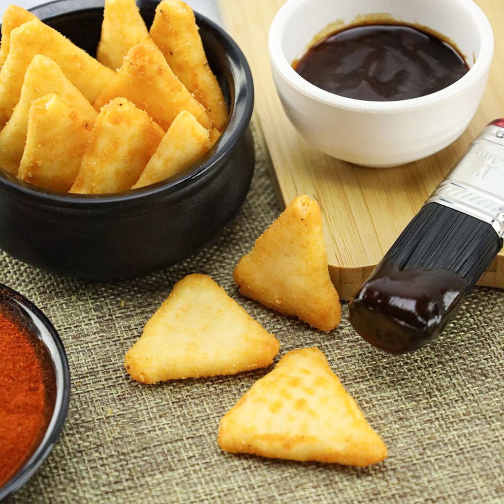 BBQ Triangle Crackers